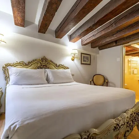 Gondola Luxury - Campo Santi Filippo E Giacomo By Wonderful Italy * Wenecja