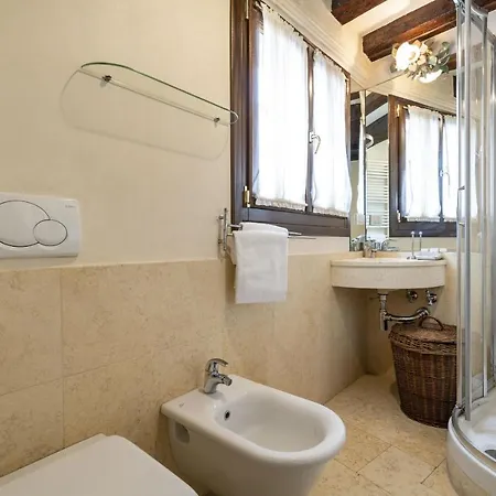 Gondola Luxury - Campo Santi Filippo E Giacomo By Wonderful Italy * Wenecja