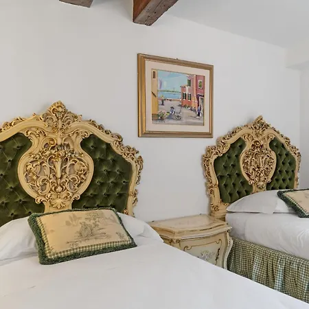 Gondola Luxury - Campo Santi Filippo E Giacomo By Wonderful Italy Venedig