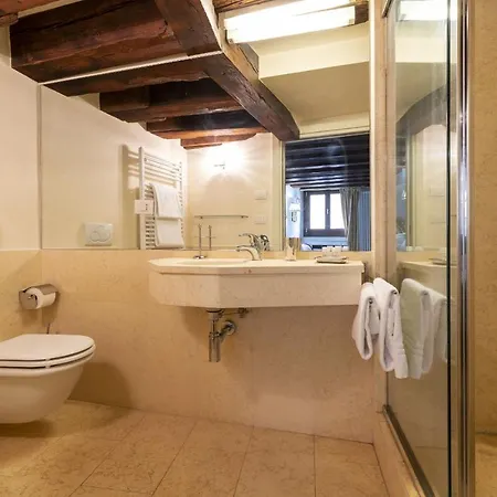 Gondola Luxury - Campo Santi Filippo E Giacomo By Wonderful Italy Venedig