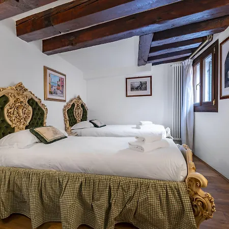 Gondola Luxury - Campo Santi Filippo E Giacomo By Wonderful Italy Venedig