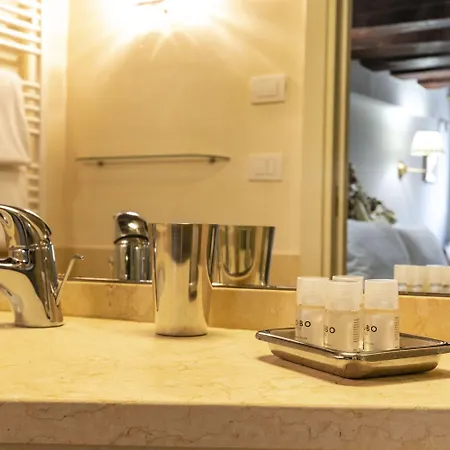 Apartment Gondola Luxury - Campo Santi Filippo E Giacomo By Wonderful Italy *