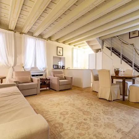 Gondola Luxury - Campo Santi Filippo E Giacomo By Wonderful Italy Apartment *