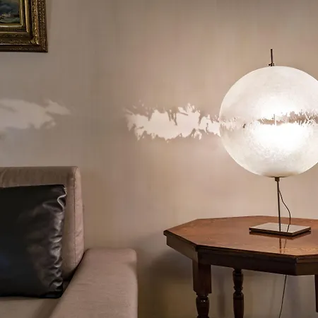 Gondola Luxury - Campo Santi Filippo E Giacomo By Wonderful Italy Venedig