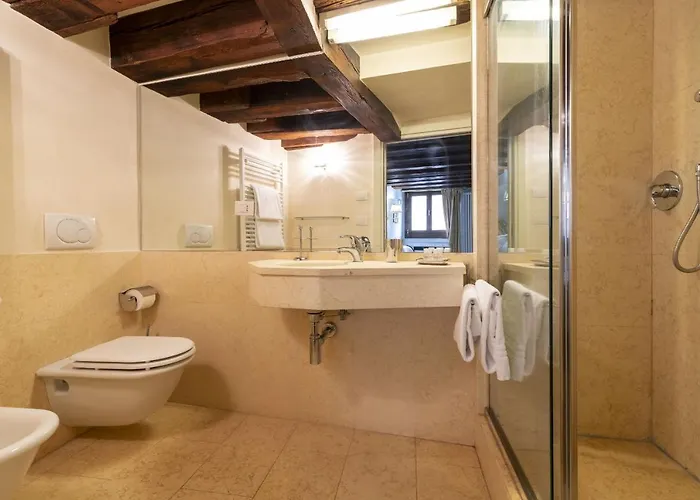 Gondola Luxury - Campo Santi Filippo E Giacomo By Wonderful Italy Venetië