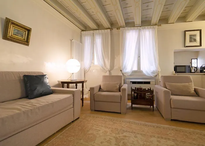 Appartement Gondola Luxury - Campo Santi Filippo E Giacomo By Wonderful Italy Venetië