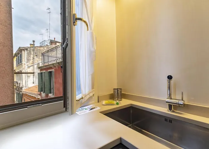 Gondola Luxury - Campo Santi Filippo E Giacomo By Wonderful Italy Appartement Venetië